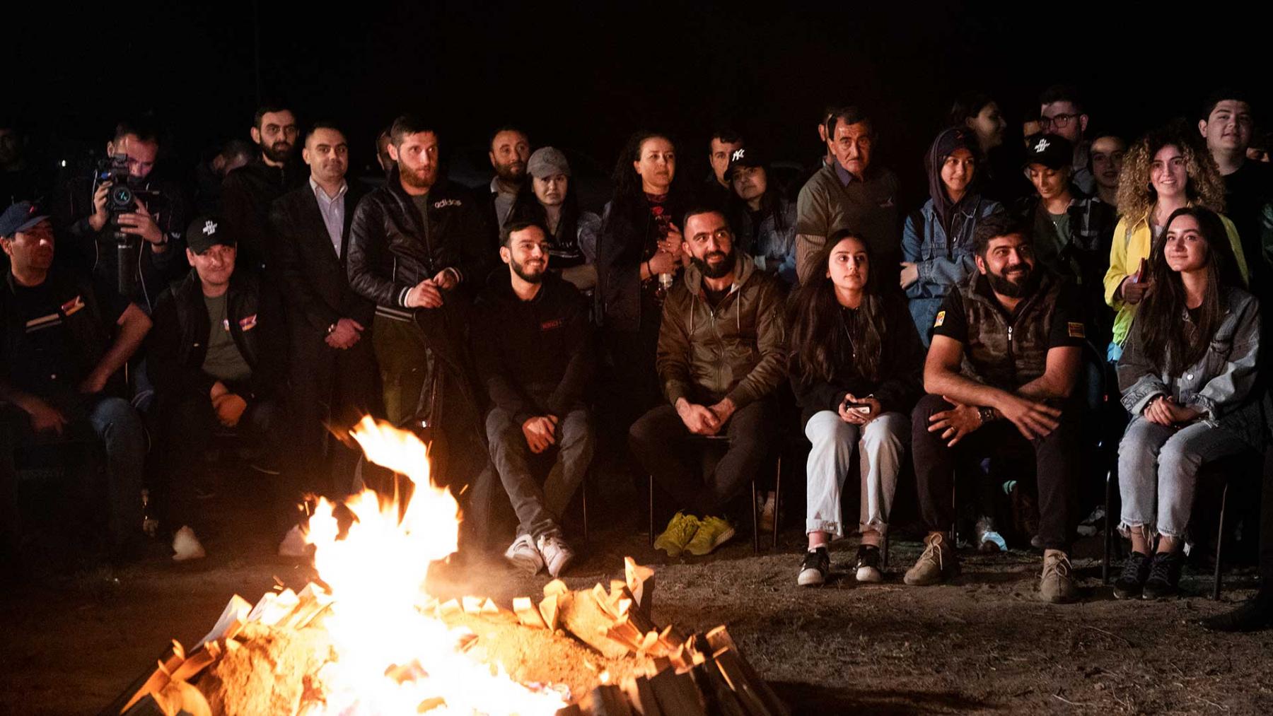 

<!-- THEME DEBUG -->
<!-- THEME HOOK: 'field' -->
<!-- FILE NAME SUGGESTIONS:
   * field--node--title--timeline-inner-page.html.twig
   x field--node--title.html.twig
   * field--node--timeline-inner-page.html.twig
   * field--title.html.twig
   * field--string.html.twig
   * field.html.twig
-->
<!-- BEGIN OUTPUT from 'themes/custom/rk_personal/templates/field/field--node--title.html.twig' -->
<span>Ռոբերտ Քոչարյանը միացել է խարույկի շուրջ զրույցին հերոսական Սարդարապատից դեպի Երևան եկող խմբի հետ</span>

<!-- END OUTPUT from 'themes/custom/rk_personal/templates/field/field--node--title.html.twig' -->

